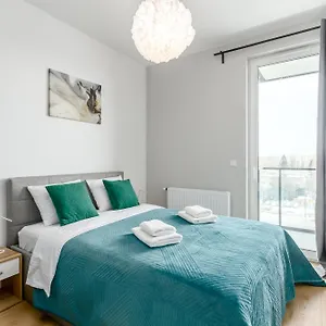 https://warsaw-city-river-view.warsawhotelspoland.com