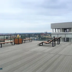 Apartment Batogospot Towers, Breslau